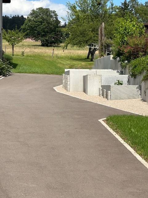 Réalisation d'une cour à St Pierre Bois