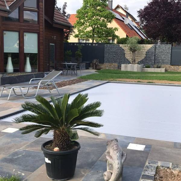 Réalisation d'une piscine extérieure à St Pierre Bois 